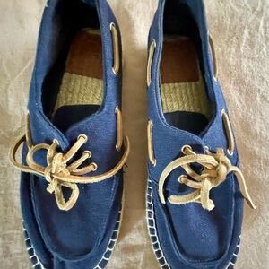 Tory Burch Navy Blue Shoes with Brown Accents